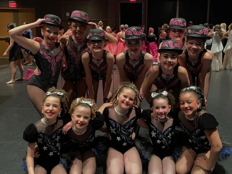 Comp #1 of SZN25 is ✅. We could not be more proud of this team and all of our incredible dancers who gave it their all onstage! Thank you @terpsichorecanada for an amazing weekend of competition 💛🖤 —> swipe for results👀